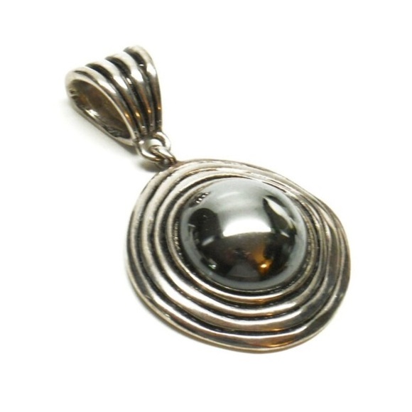 Premier Designs Silver Tone Faux Hematite Pendant - Picture 2 of 6